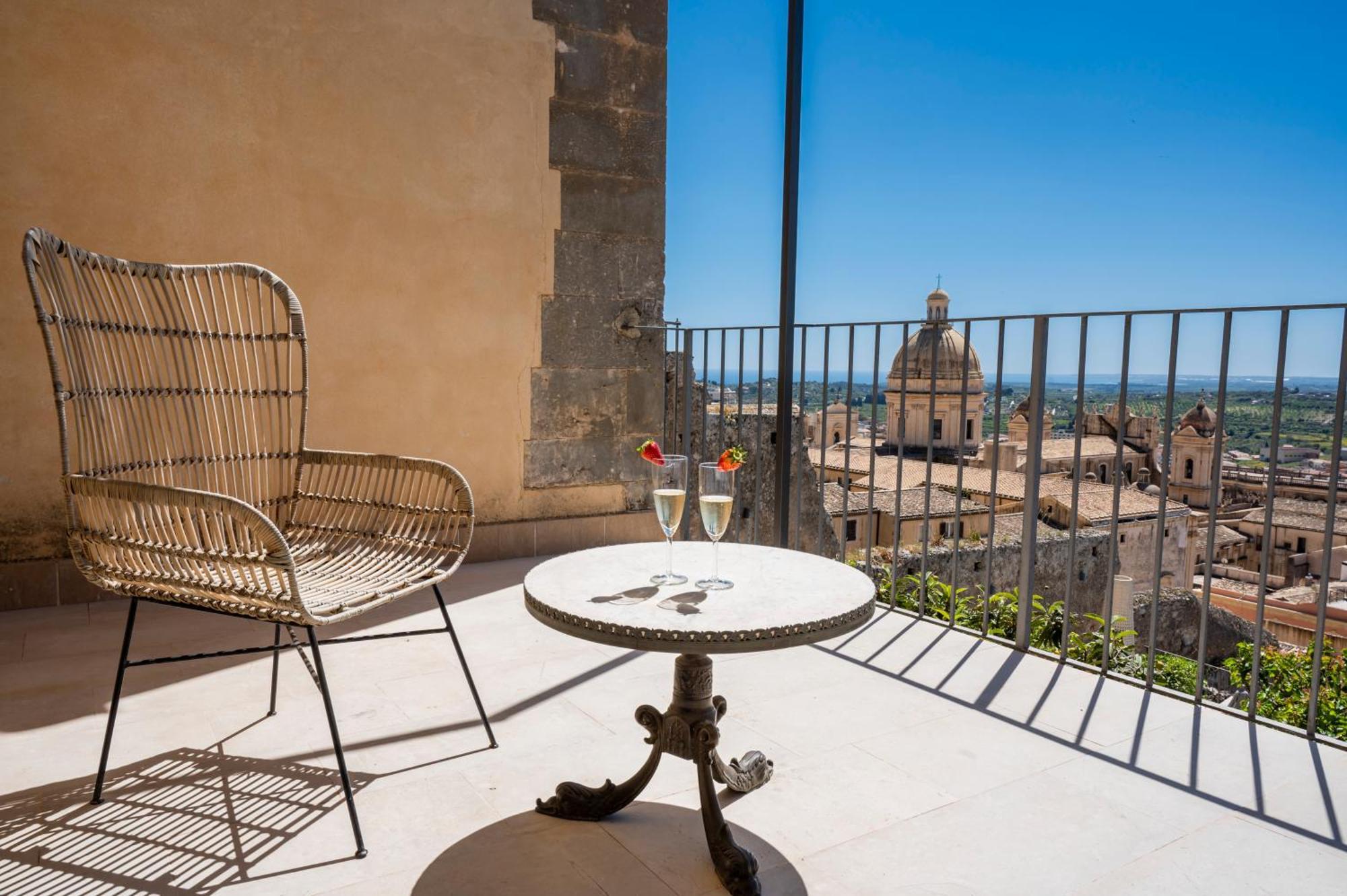 Aria Rooms And Terrace Noto Exterior photo